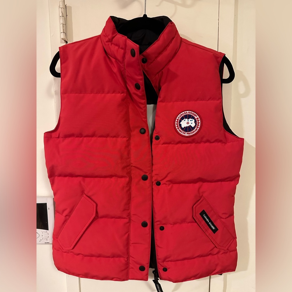 Canada Goose Womens Freestyle Vest - medium